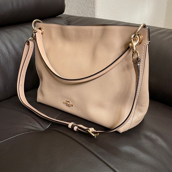 Coach Handbags - Coach leather shoulder bag